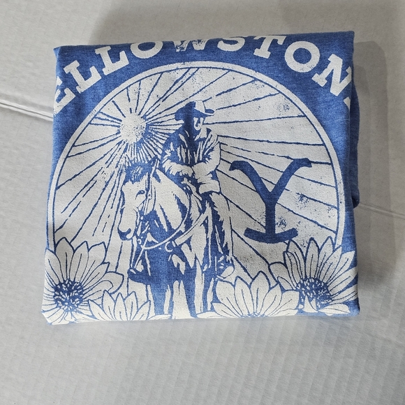 Yellowstone Dutton Ranch Montana  T-Shirt Junior Size L Blue - Picture 7 of 8